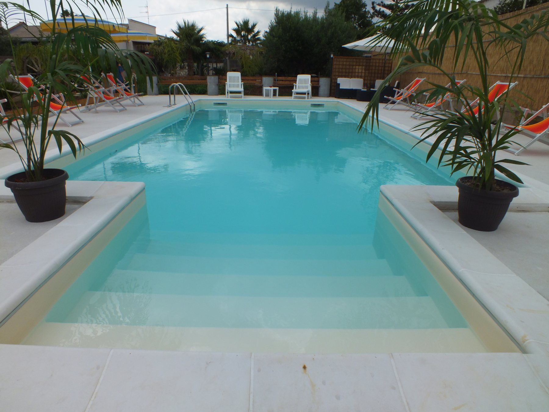 Piscina esterna del B&B Zia Pia